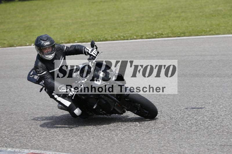 /Archiv-2024/29 12.06.2024 MOTO.CH Track Day ADR/Gruppe blau/66